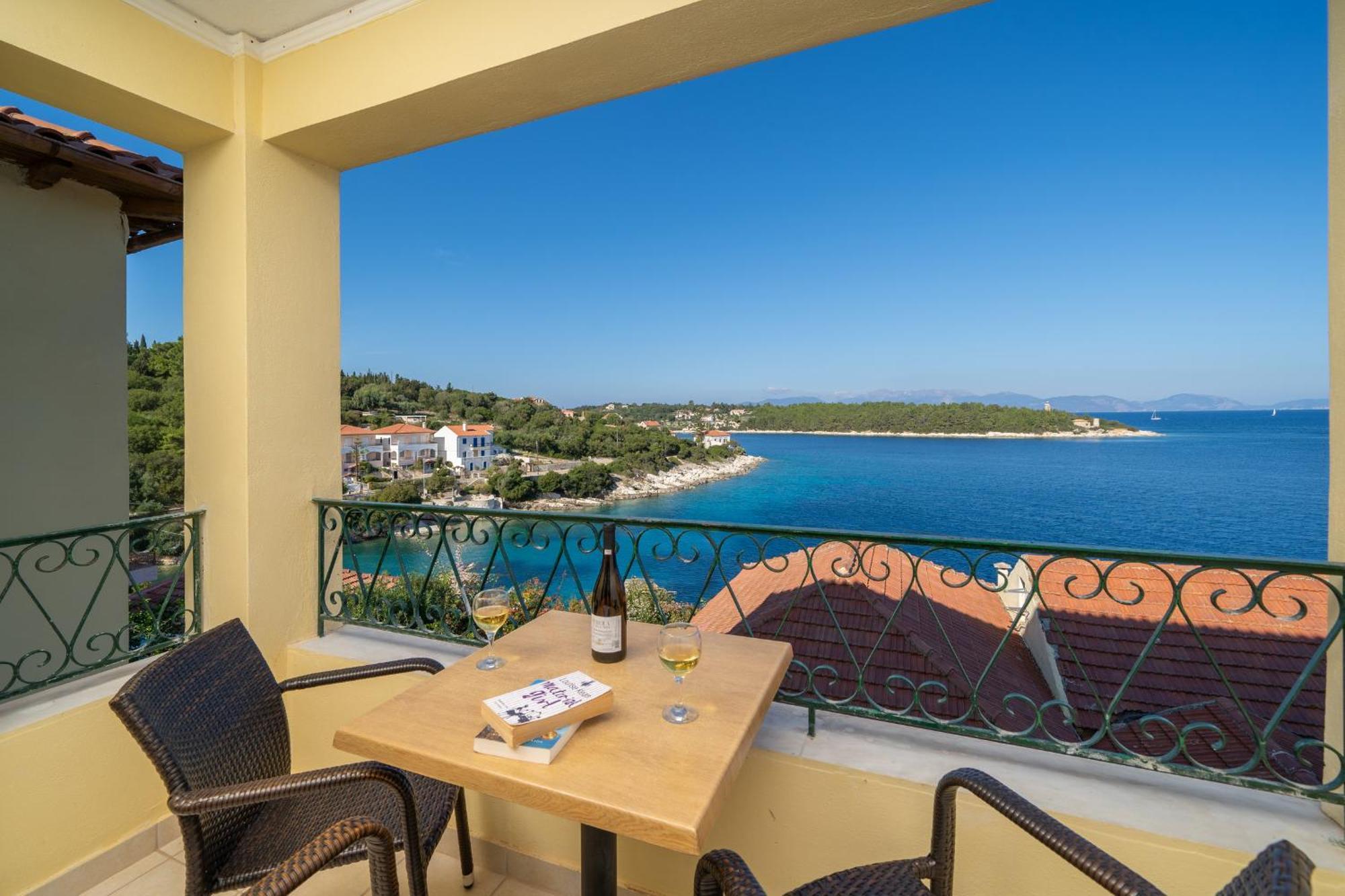 Stella Hotel Apartments Фискардо Екстериор снимка