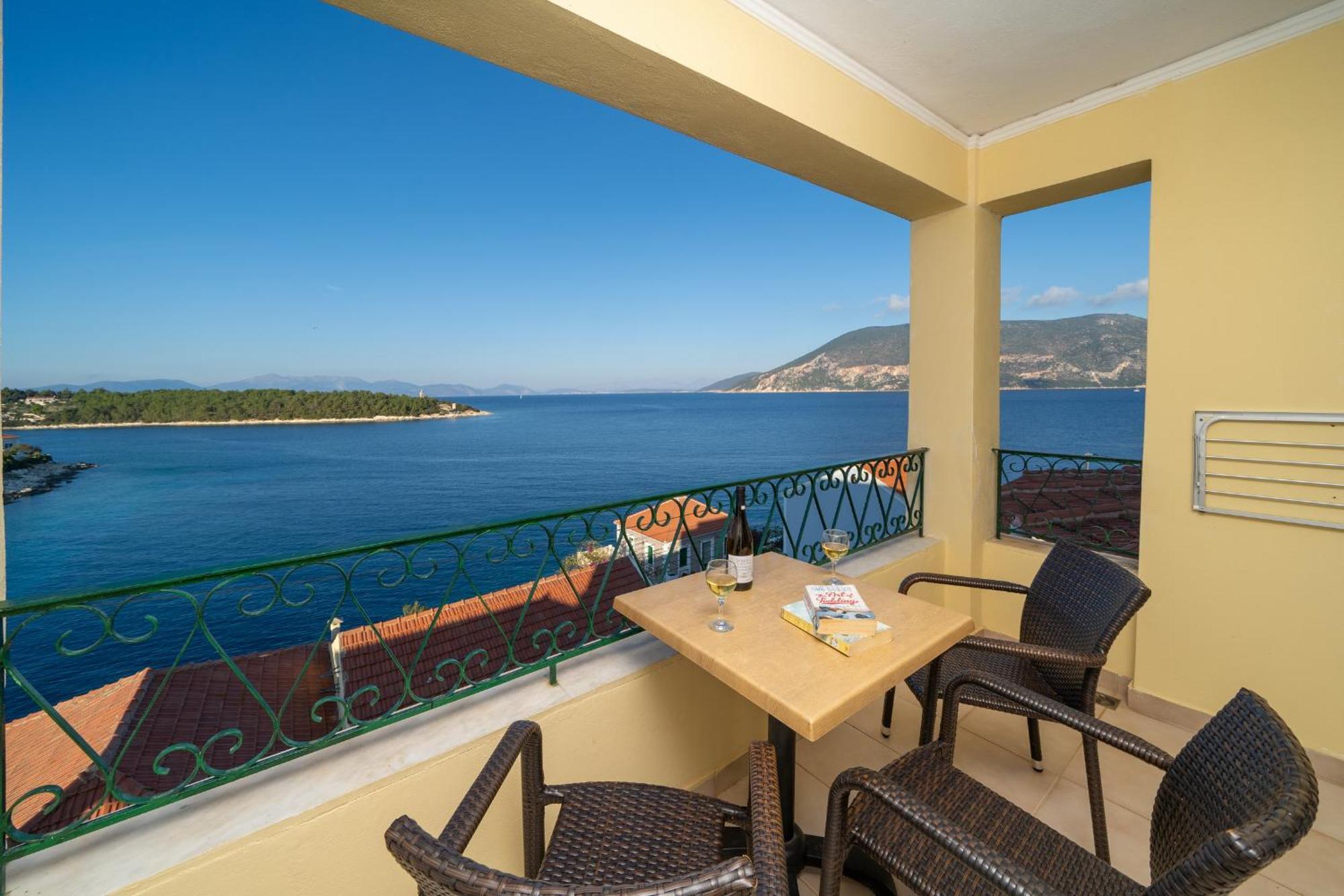 Stella Hotel Apartments Фискардо Екстериор снимка