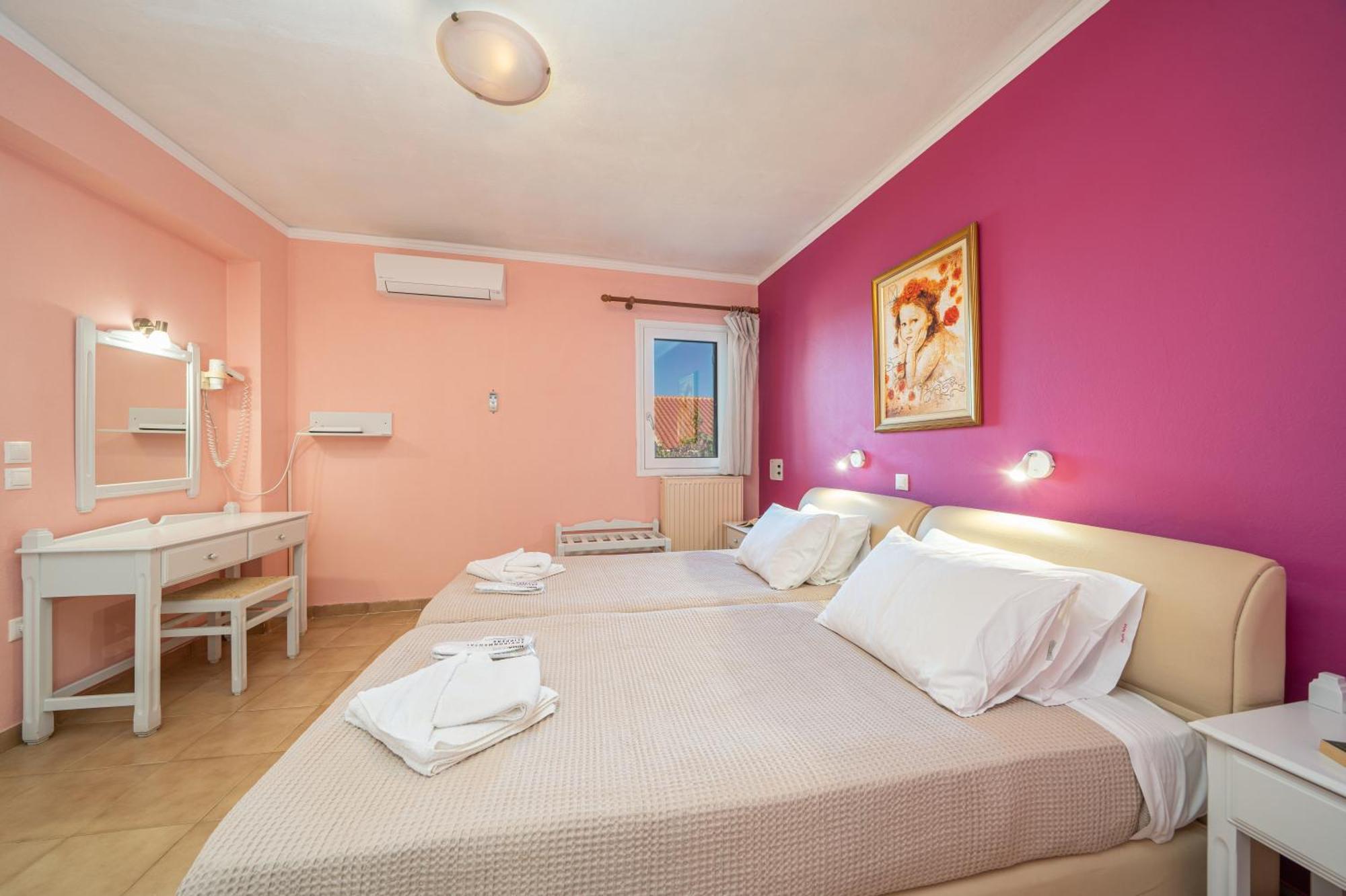 Stella Hotel Apartments Фискардо Екстериор снимка