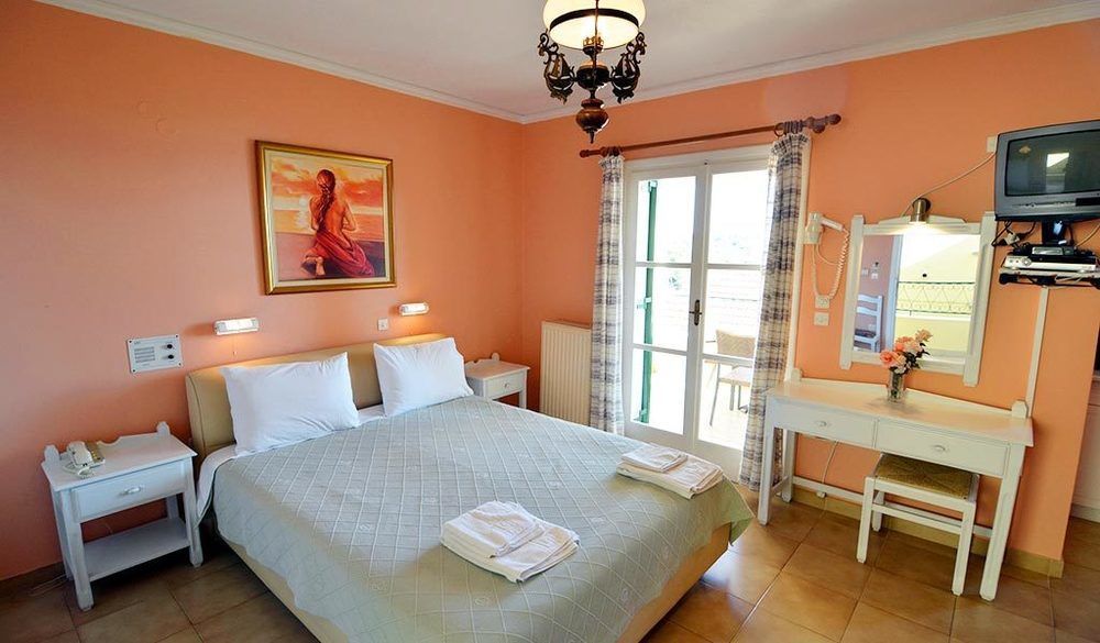 Stella Hotel Apartments Фискардо Екстериор снимка
